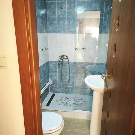 Marius-camere De Inchiriat 招待所 4*